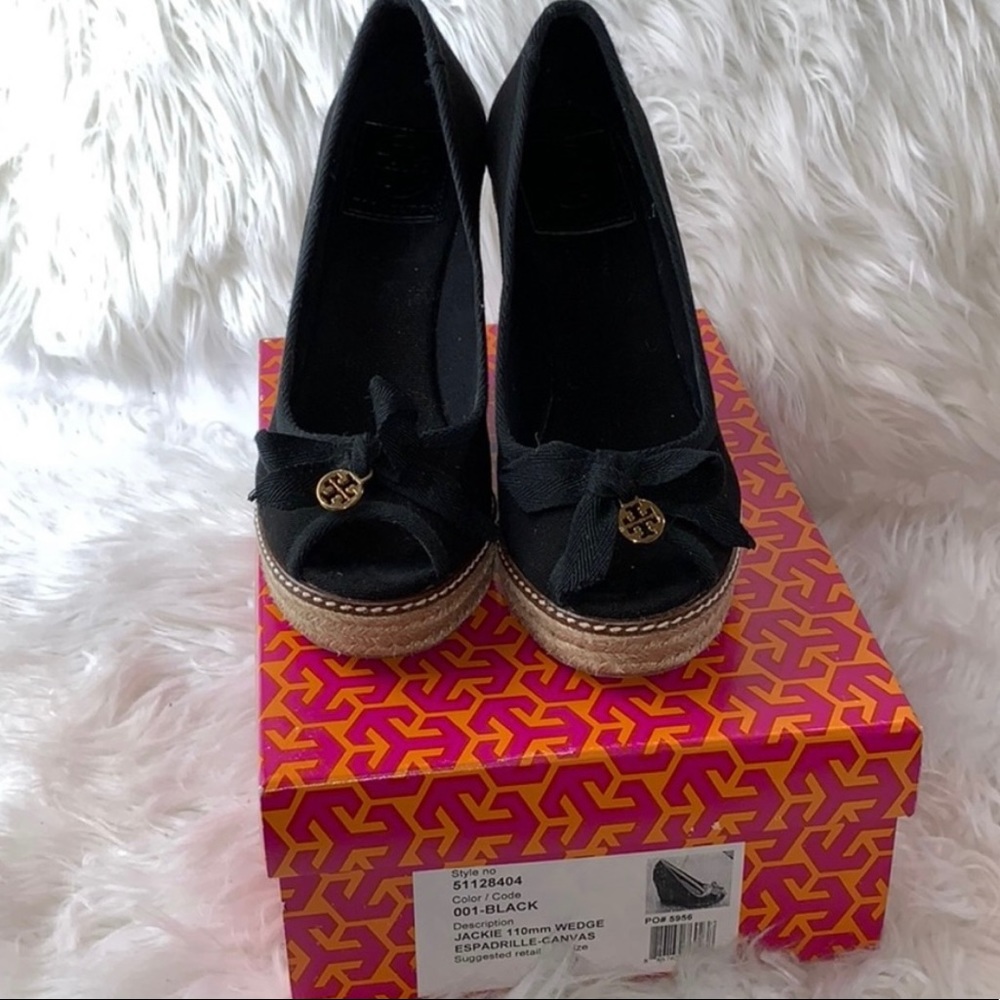 Tory Burch wedges beautiful only worn a couple times. Size 7
